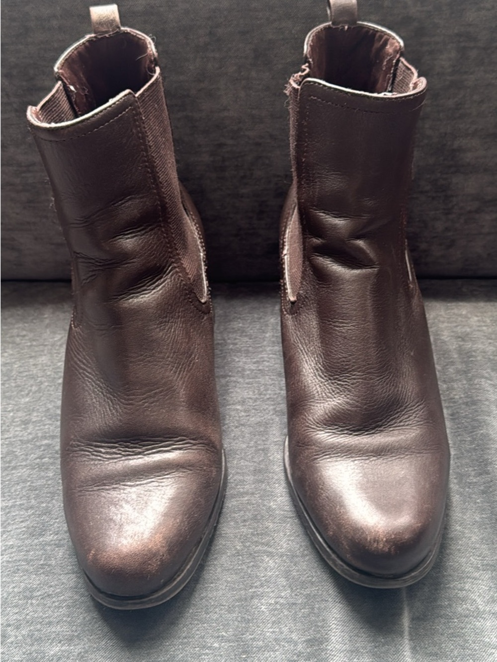 Brown leather Chelsea boots 7.5 with heel
